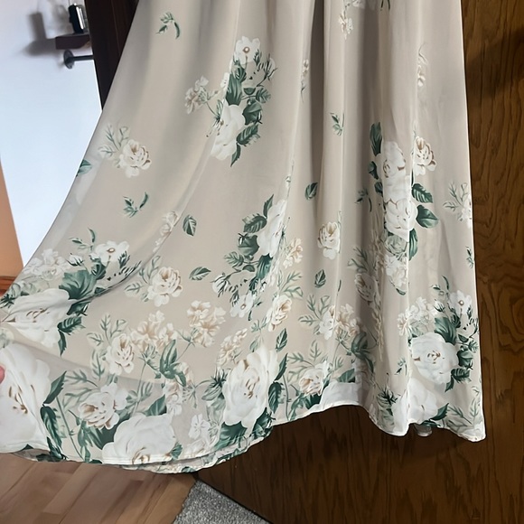 Show Me Your Mimi nude floral maxi - Picture 7 of 12